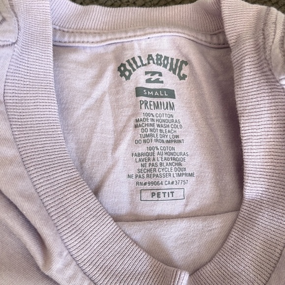 Billabong s/s tee. Never worn. Small. - Picture 5 of 5
